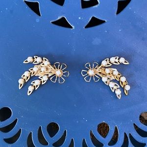 Vintage 1980s clip-on climber earrings